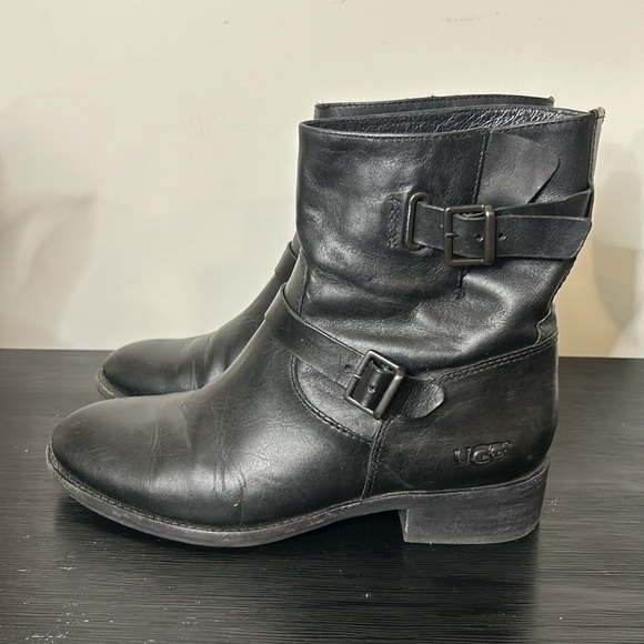 UGG Fletcher Black Leather Water-resistant Buckle Ankle Boots Women size 7 - Picture 6 of 16